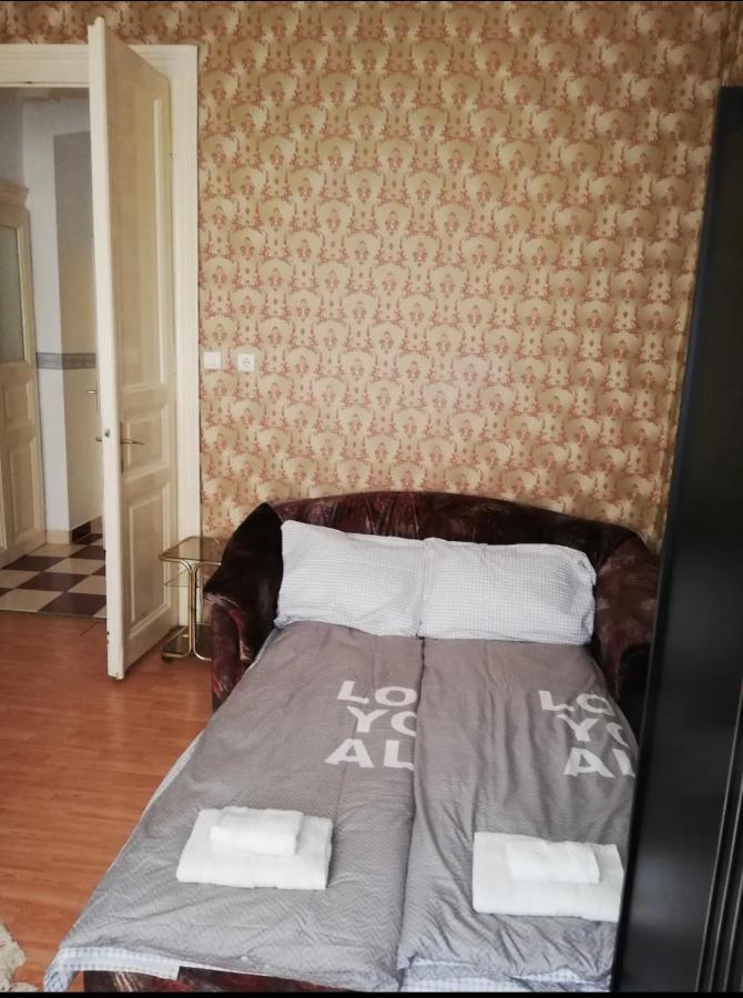 Rozsa Lak * Budapesta
