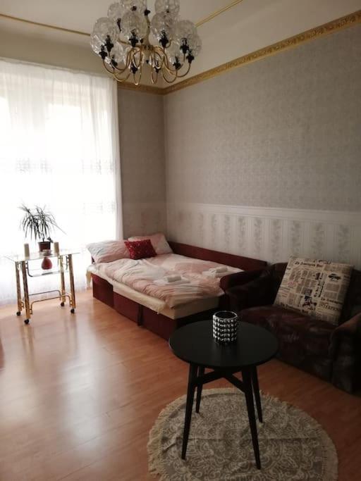 Rozsa Lak Apartment *